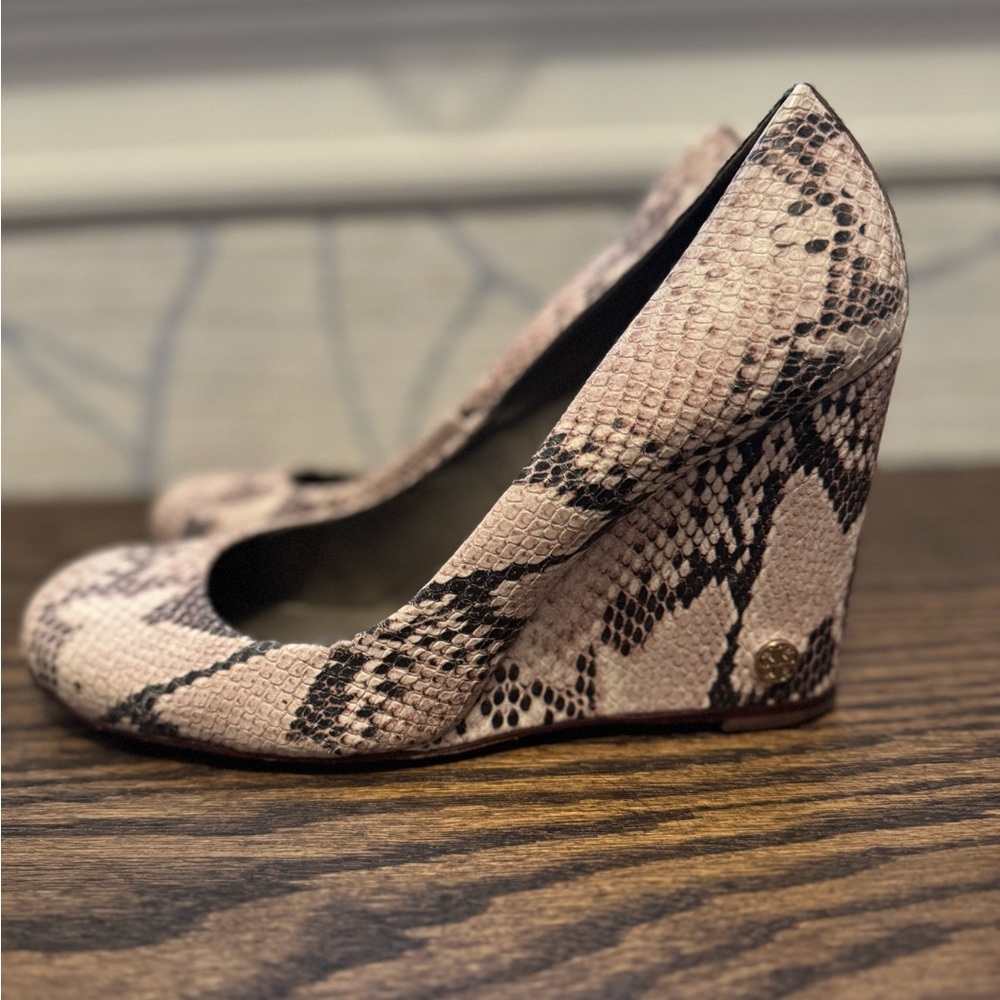 Tory Burch Python Embossed Leather Wedges - Picture 2 of 5